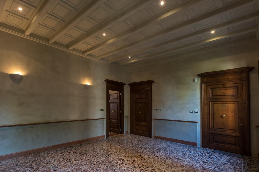Alighieri Theatre Charming * Ravenna